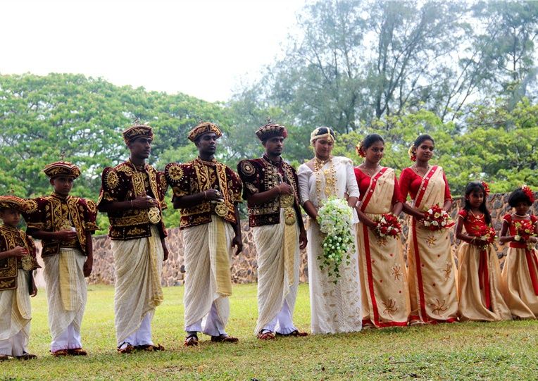 Budaya apa yang dimiliki Sri Lanka?